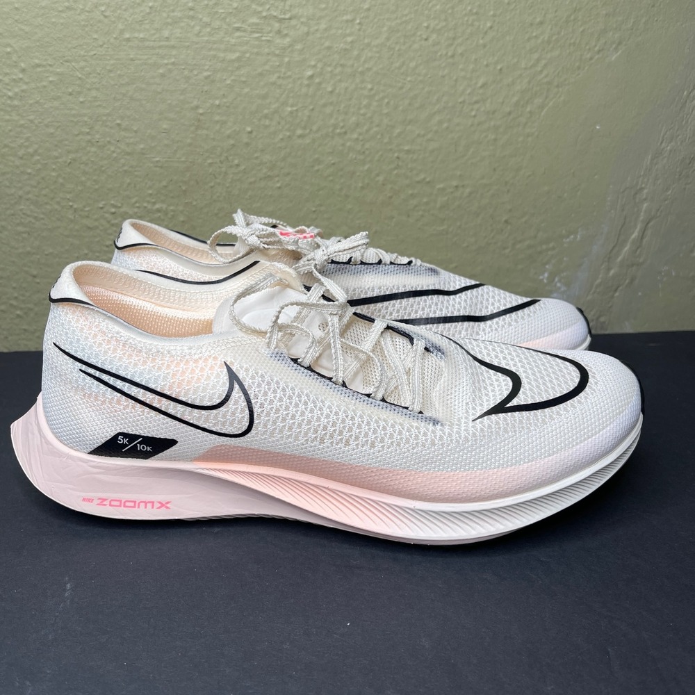 Nike ZoomX Streakfly Men Size 9.5 Running Racing Shoes Pale Ivory DJ6566-105 Nby